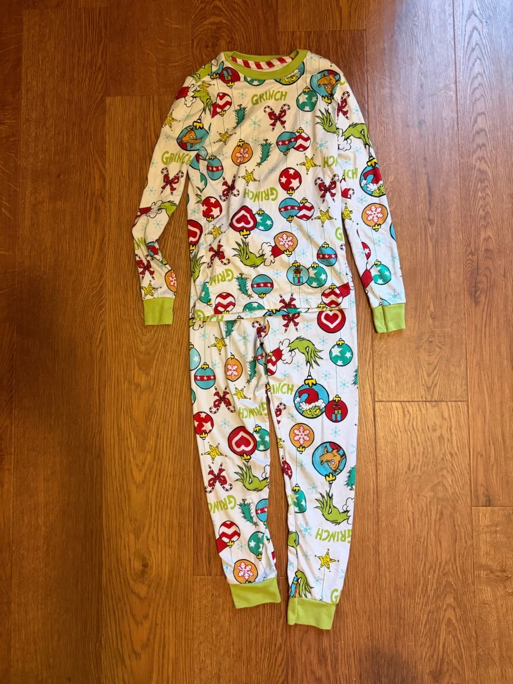 The Grinch Dr. Seuss Christmas Ornament 2-Piece Pajama Set Kids Size 8